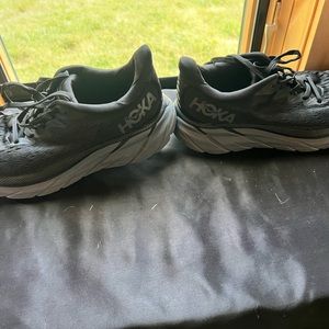 Hoka Clifton 8 size 7.5